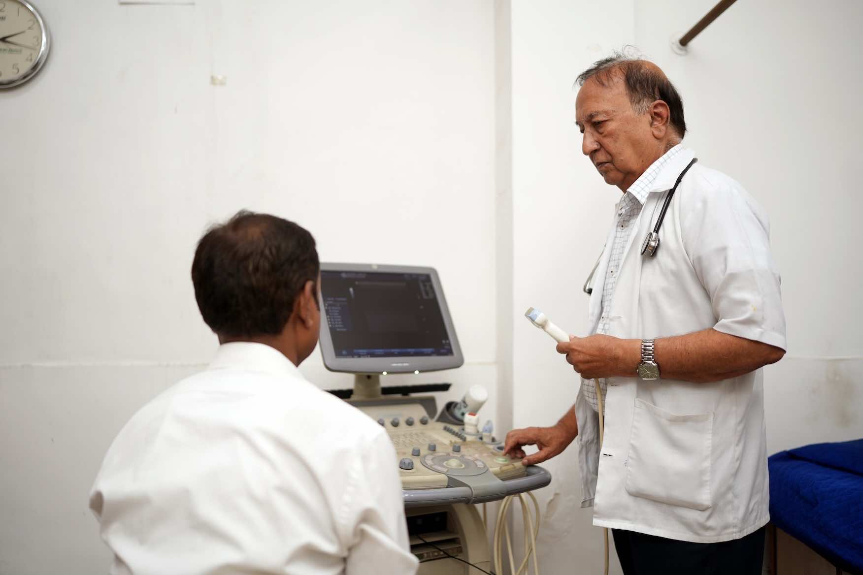 Dr Jaipal Chand is Best Physician Doctor in Saharanpur